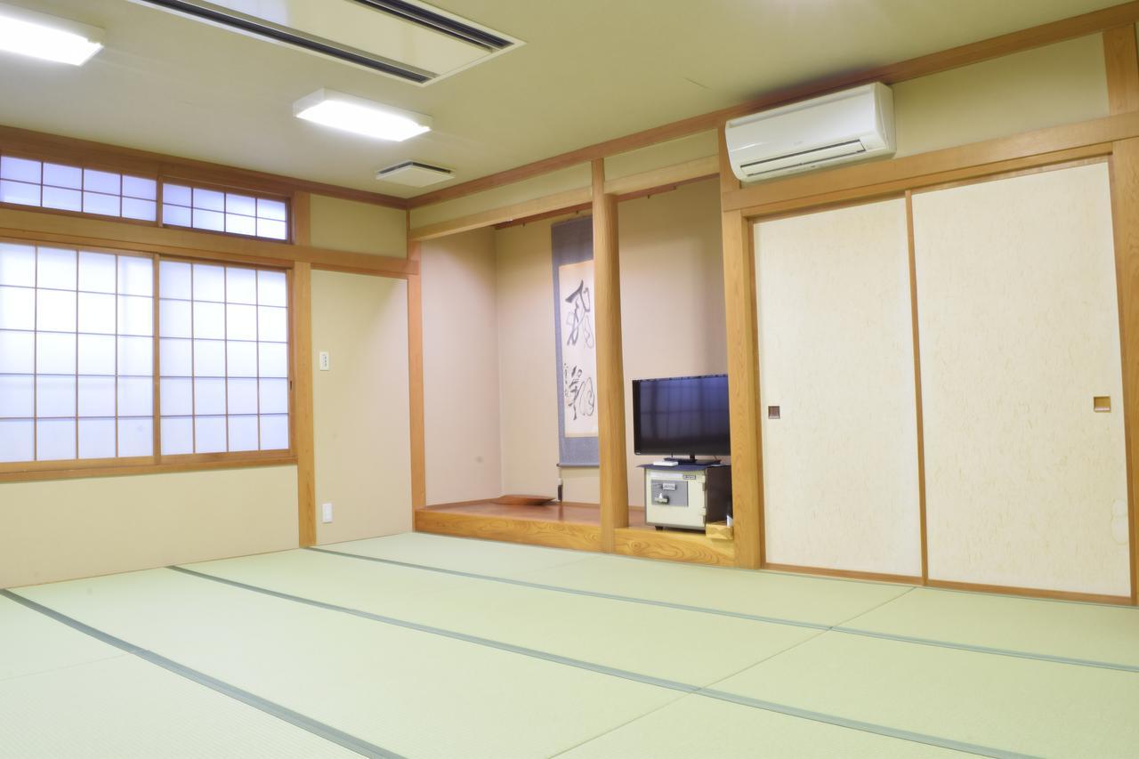 Takasaki Kannonyama Onsen Kinzanso Hotel Exterior foto